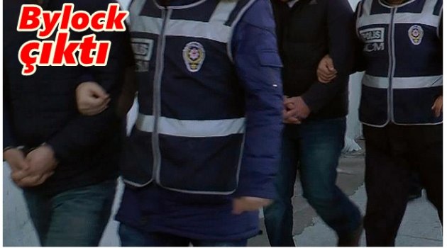 12 ÖĞRETMEN GÖZALTINA ALINDI