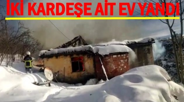 2 EV YANDI 12 KİŞİ SOKAKTA KALDI