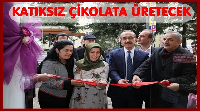 Önce eğitimini aldı sonra iş yerini açtı