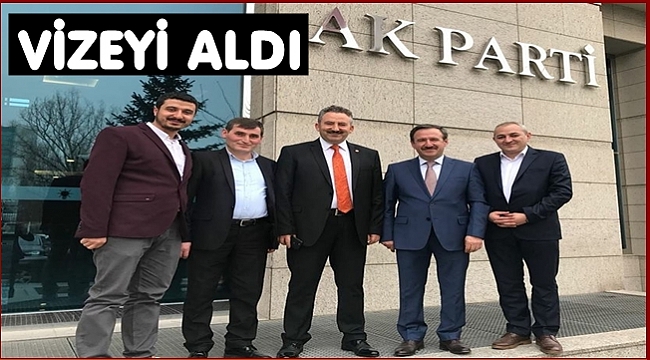 Başkan haberi Genel Merkezin önünden verdi