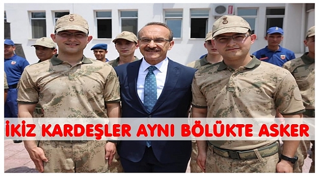 İkiz kardeşler aynı bölükte