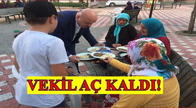 Vekil yemek servisi yaptı