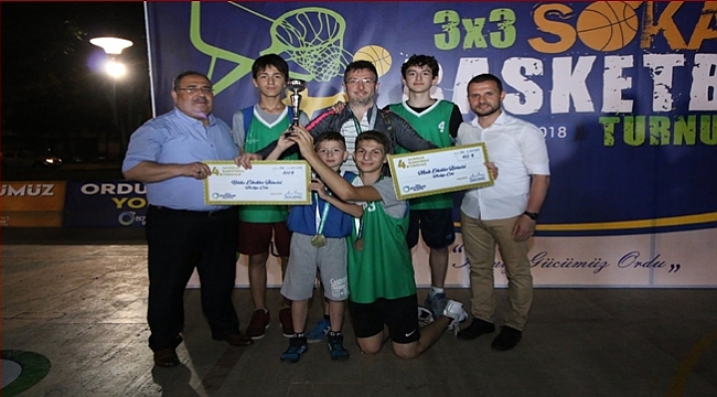 Dereceye girenler ödüllerini aldı