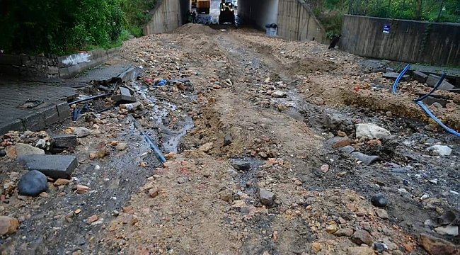 Yol çöktü 1 kişi öldü