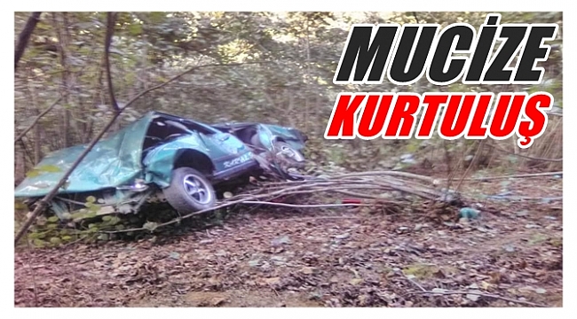 Hurdaya dönen aracın içerisinden burnu bile kanamadan kurtuldular