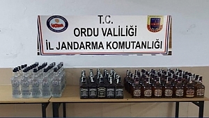 Kaçak içkiler otobüste yakalandı