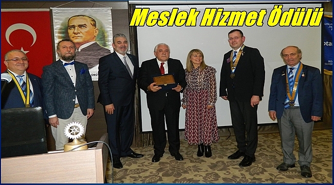 Mustafa Poyraz ödüle layık görüldü