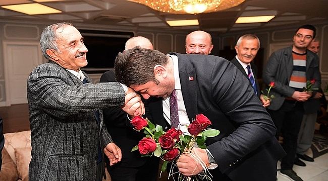 Başkan Tören öğretmenlerini ağırladı