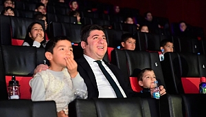 Altınordu Belediyesi küçükleri sinemayla buluşturdu
