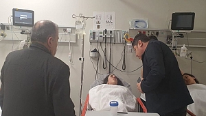 Başkan Tören yaralıları hastanede ziyaret etti