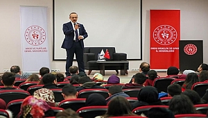 Vali Yavuz "Zoru Başaranlar" etkinliğinin konuğu oldu