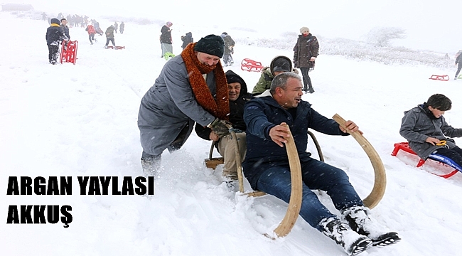 Akkuş Argan Yaylası Kar Festivali renkli görüntülere sahne oldu
