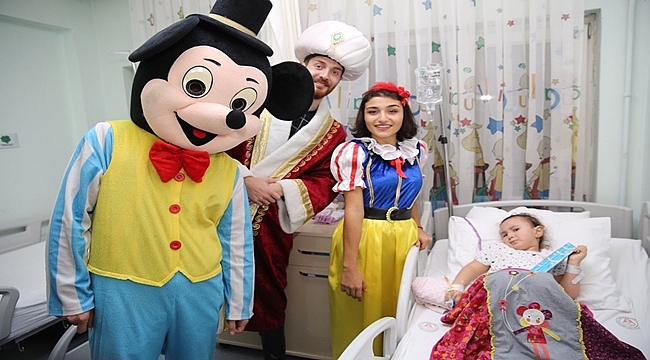 Başkan Tören  çocukları unutmadı