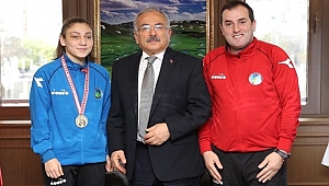 Başkan Güler şampiyonu kabul etti