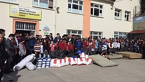 Kabataşlı öğrencilerin yüzü güldü