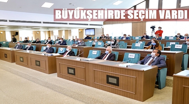 Büyükşehirde kim hangi göreve seçildi.