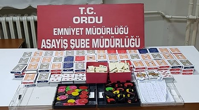 Kumar oynarken polis bastı: 16 kişi yakalandı
