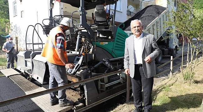 İlk kez asfalt yola kavuştular