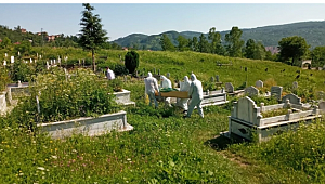 Koronavirüsten ölmüştü özel ekip tarafından toprağa verildi
