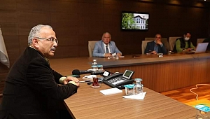 Muhtar ve esnaflar Başkan Güler'e teşekkür etti.