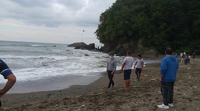 Akıntıya kapılan fındık işçisi denizde kayboldu