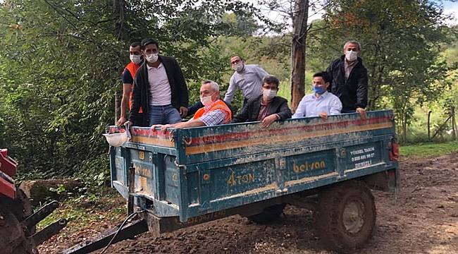 Römork sırtında gittiler