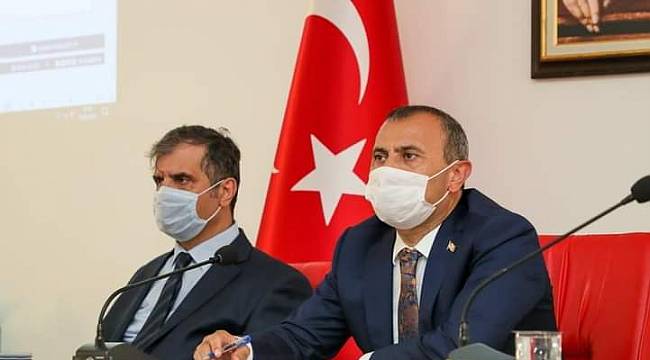 Vali Sonel'den çifte müjde