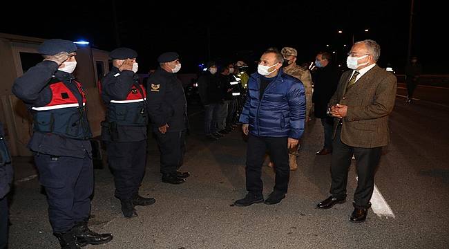 Sonel ve Güler Yeni Yıl Mesaisinde
