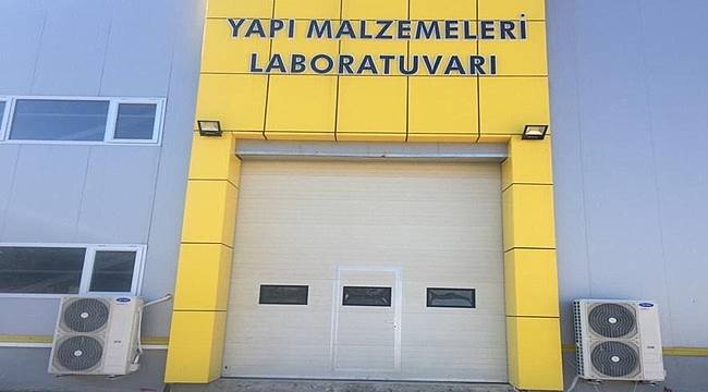 Bu laboratuvarda kalite testi yapılıyor