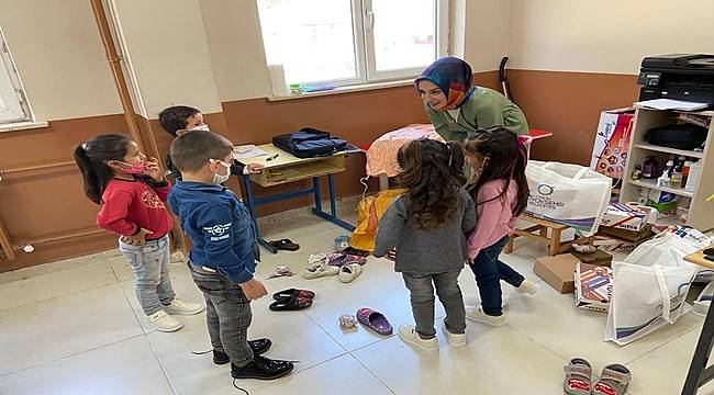 Kübra öğretmen ve öğrencileri sevindi