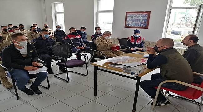 Jandarma kara avcılığı ve hayvanları koruma kanunu hakkında bilgilendirildi