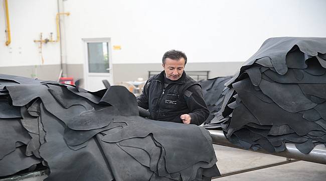 Bolu&#039;da işlenen deriler dünyaya pazarlanıyor