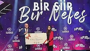 Derin Naz Eser Türkiye 3. oldu