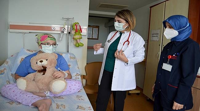 İki çocuğun beyninde oluşan apse KTÜ'de tedavi edildi