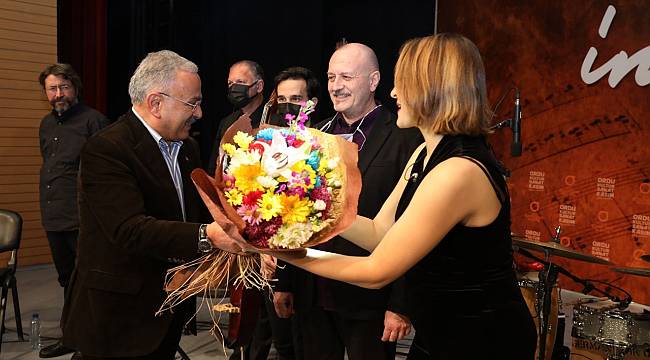 İNCESAZ Orduluları müziğe doyurdu