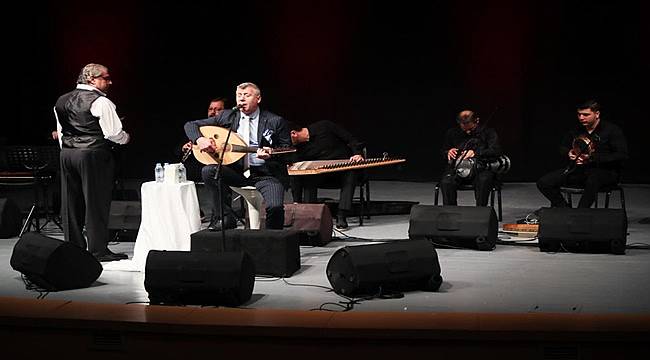 Metin Şentürk Ordu'da engelli bireyler için konser verdi