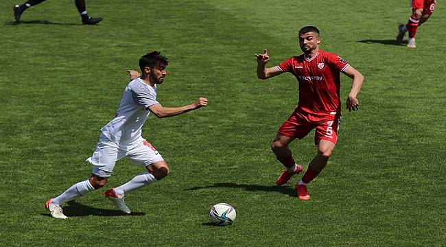 Boluspor kendini ateşe attı