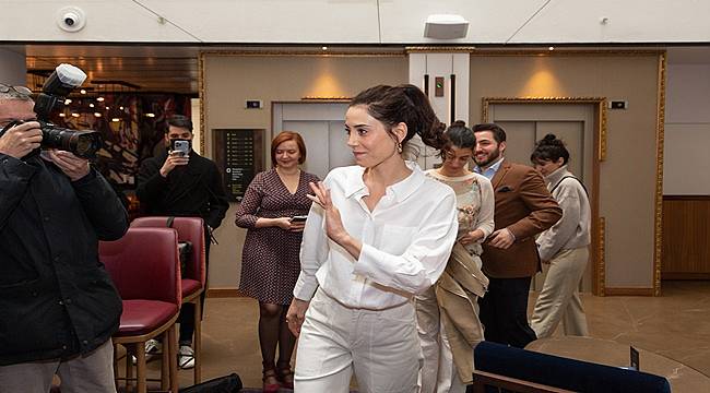 Cansu Dere'ye İspanyol basını büyük ilgi gösterdi