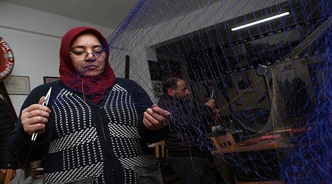 Faroz'un kadınları bağlık ağı örüyor