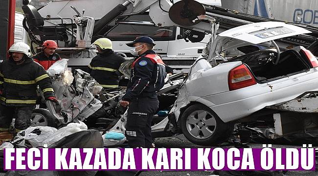 Ordu'da otomobil tırın altına girdi: 2 ölü, 1 yaralı