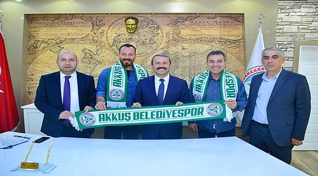 Akkuş Belediyespor antrenör olarak Levent Zoroğlu ile anlaştı
