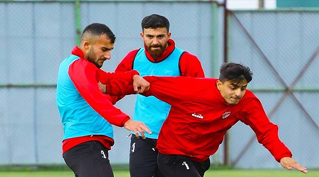 Samsunspor Yasin Öztekin ile yollarını ayırdı