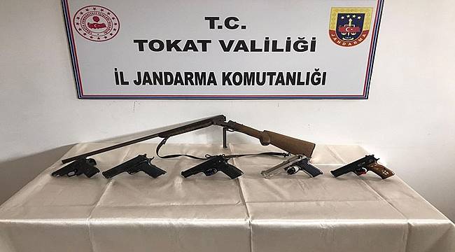 Tokat&#039;ta düğünde havaya ateş eden 6 kişi yakalandı