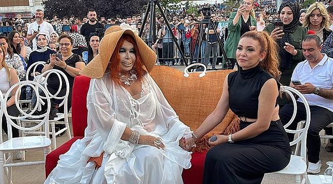 Bülent Ersoy Karabük&#039;te güzellik merkezi açılışına katıldı