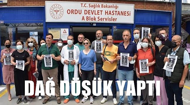 Ordu'da doktorlardan alkışlı protesto