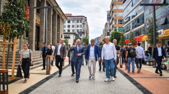 Başkan Zorluoğlu ve Şenol Güneş birlikte Trabzon’u gezdi