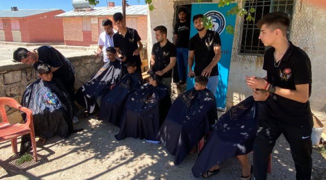 Dünya şampiyonu Mardinli kuaför ustasından örnek davranış