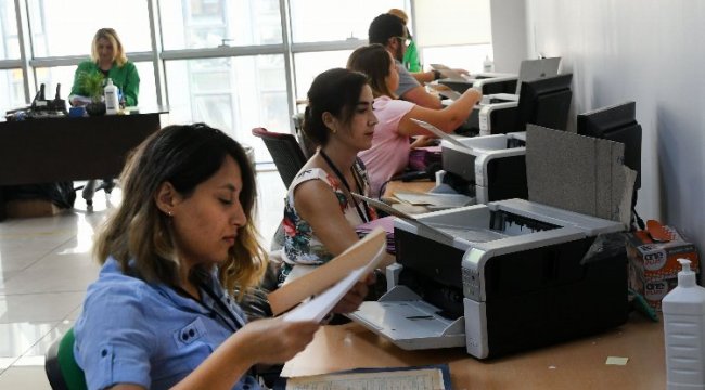 İzmir Karabağlar'da 6 milyonu aşkın belge dijital ortama aktarıldı