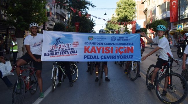 'Malatya Kayısı'sı için kilometrelerce pedal çevirdiler
