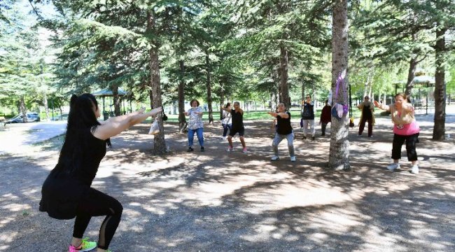 Sağlıklı yaşam için her sabah spor